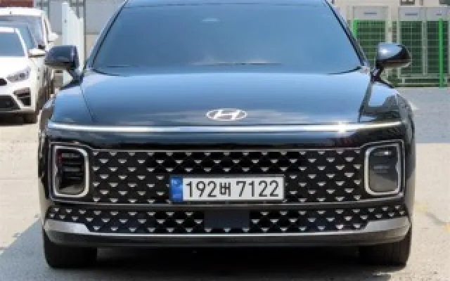 수원중고차견적 그랜저 (GN7) 가솔린 2.5 2WD 매물 사진 1 - 2023/08 31,999km